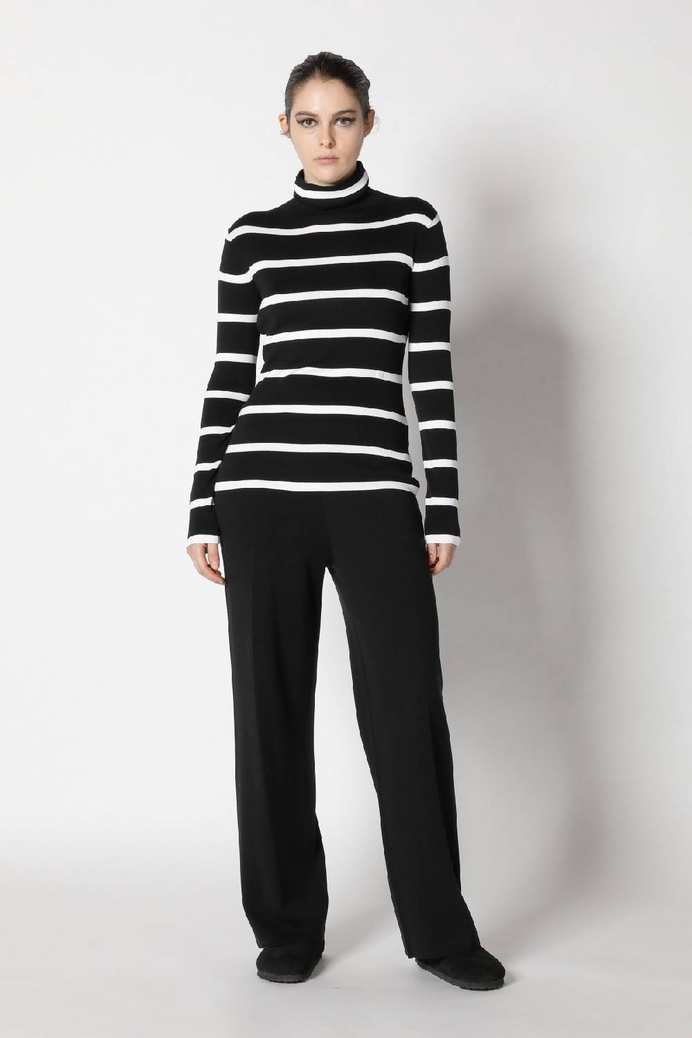 Sminfinity silky stripe turtle + silky suit pants Sminfinity silky stripe turtle + silky suit pants