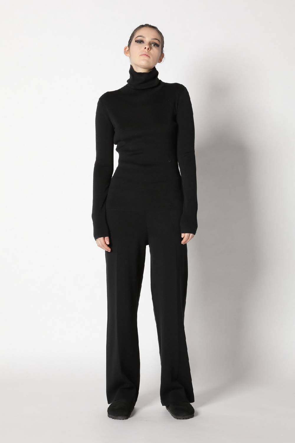 Sminfinity Silky Turtle + Silky Suit Pants