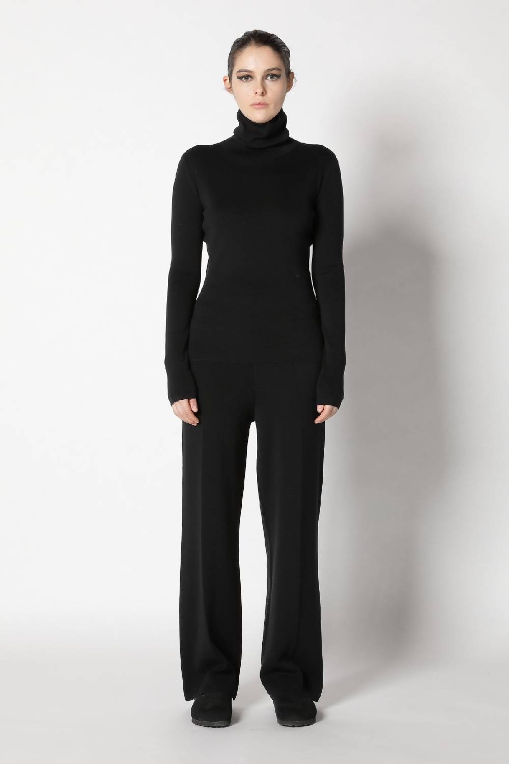 Sminfinity silky turtle + silky suit pants Sminfinity silky turtle + silky suit pants