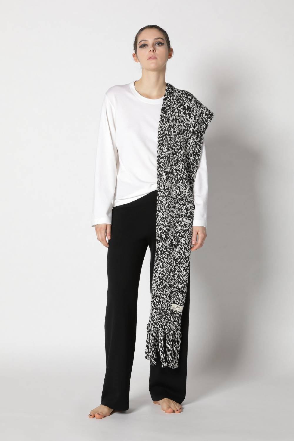 Sminfinity stretchy crewneck + milano palazzo pants + contrast mouliné scarf