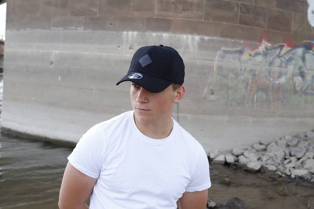 Smith & Miller Beverly Unisex Curved Cap, Black