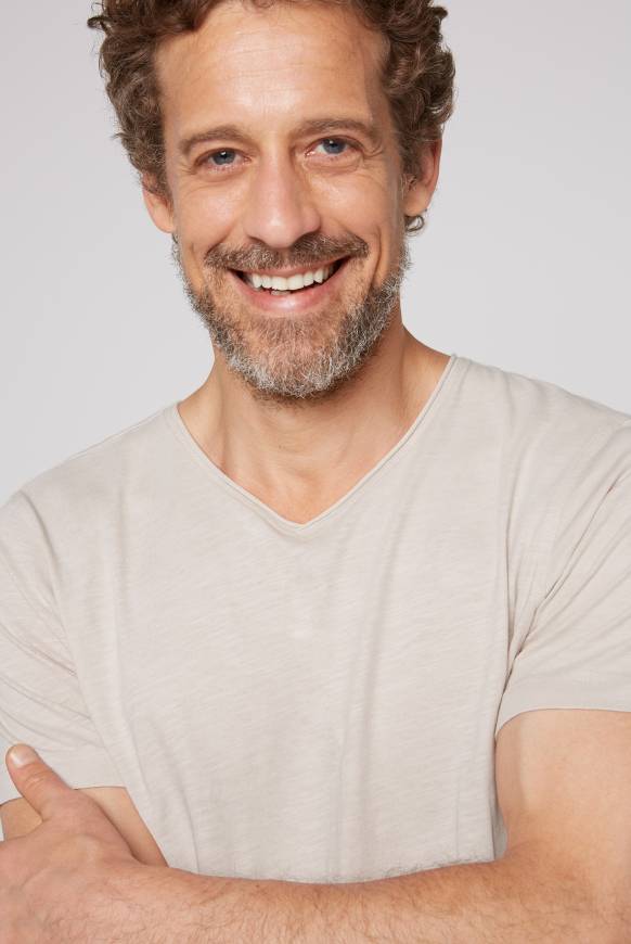 Soccx Basic T-Shirt V-Neck Mit Used-Kante Light Cappuccino