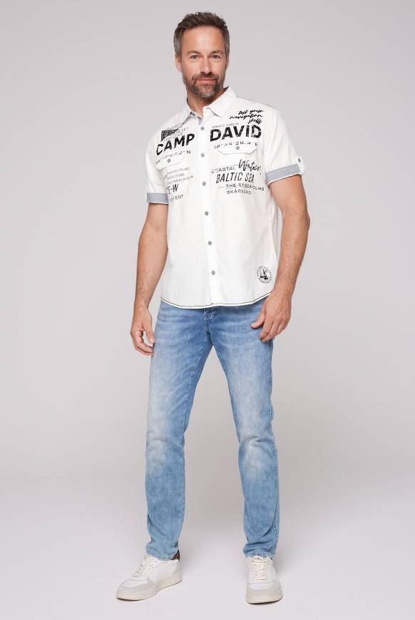 Soccx Kurzarmhemd Mit Klappentaschen Und Prints Opticwhite