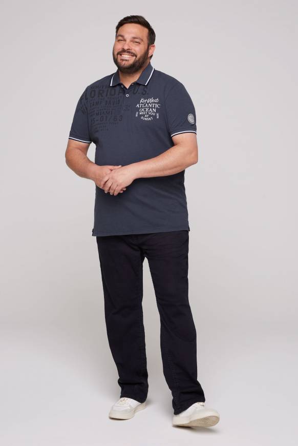 Soccx Kurzarmpolo Aus Pikee Mit Artwork Concrete Blue S