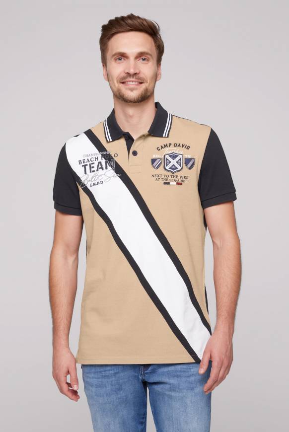 Soccx Pikee-Polo mit Color-Blocking und Artworks tan