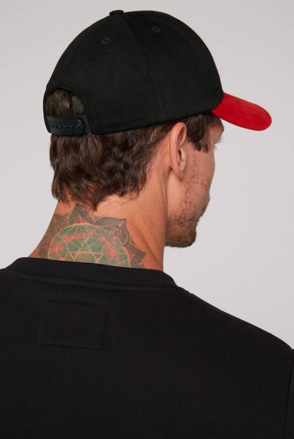 Soccx Base Cap Mit Logo Artwork Black / Red