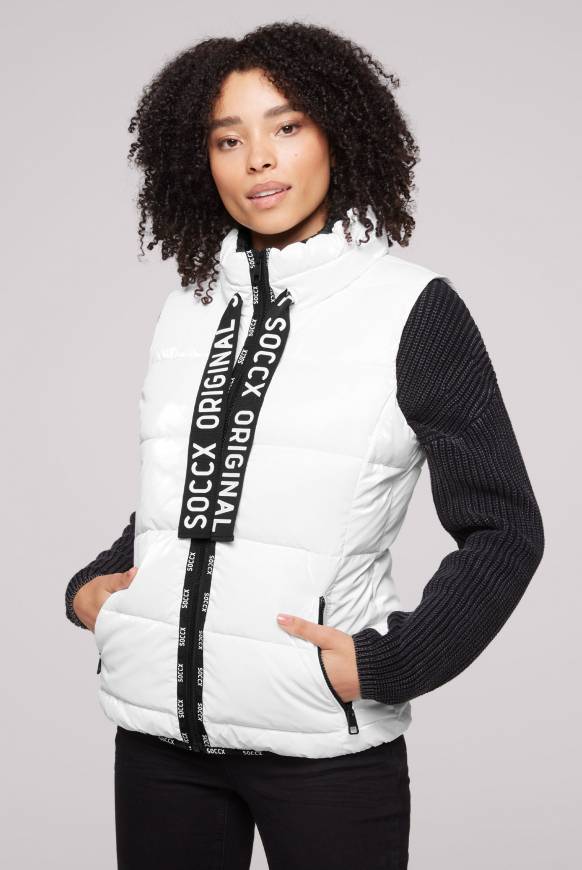 Soccx Glänzende Steppweste Mit Samt-Optik White