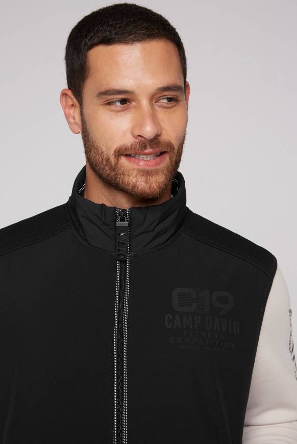 Soccx Outdoorweste Im Tonigen Materialmix Black