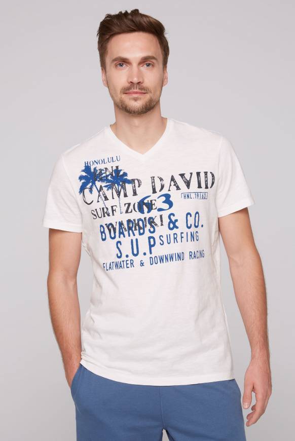Soccx T-Shirt mit V-Neck und Print Artwork ivory