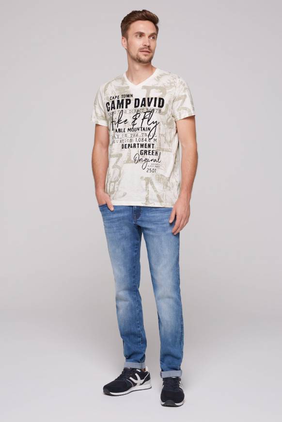 Soccx T-Shirt V-Neck Mit All Over Print Ivory