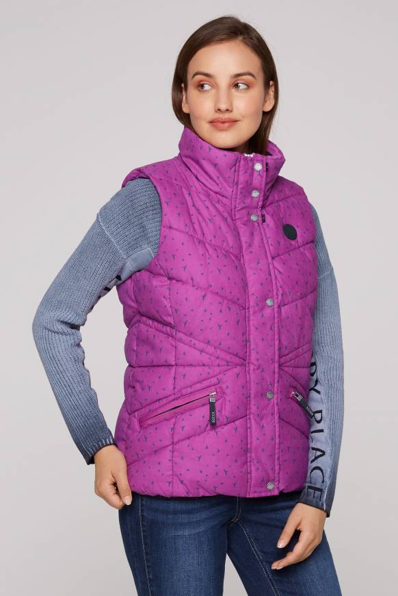 Soccx Steppweste mit filigranem All Over Print iced berry