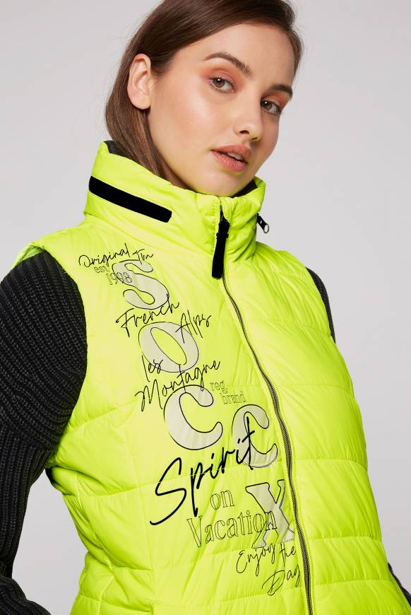 Soccx Steppweste Mit Kapuze Im Stehkragen Yellow Lime