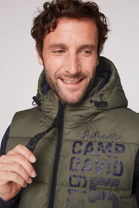 Soccx Steppweste Mit Kapuze Und Rücken-Print Medium Khaki