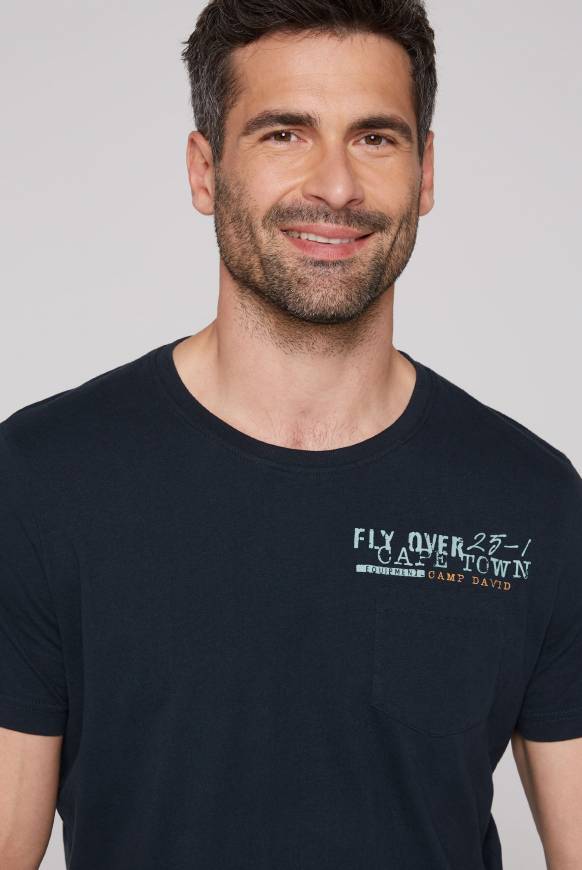 Soccx T-Shirt Mit Brusttasche Und Rücken-Artwork Blue Navy