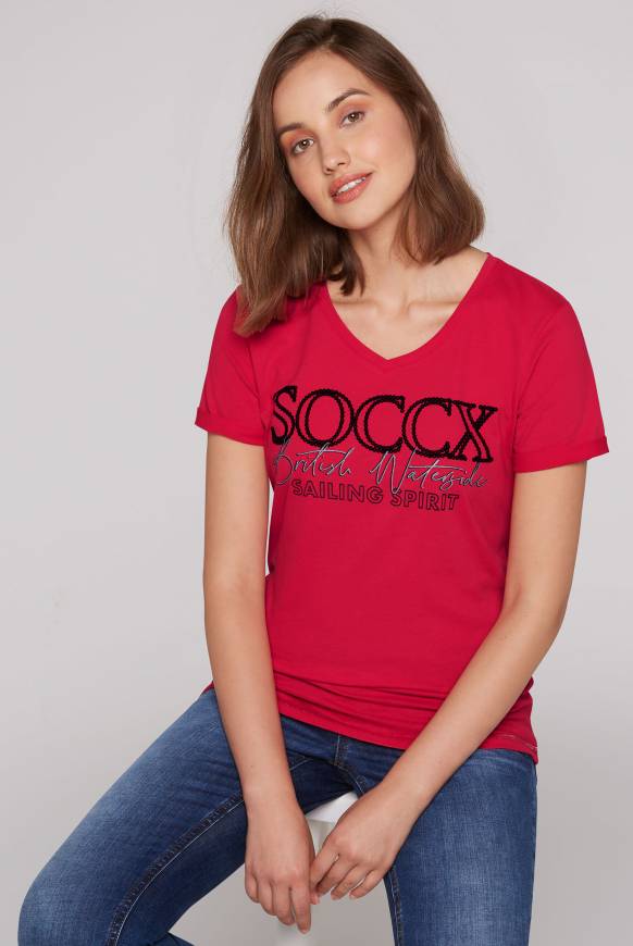 Soccx T-Shirt mit V-Ausschnitt und Glitter Print clear red