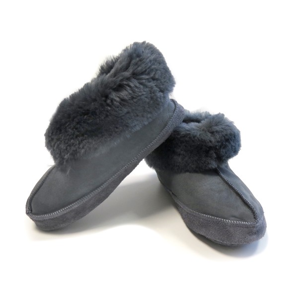 Sonia Originelli Grauer Hüttenhausschuh Lammfell Schaffell Leder XXL Fellkranz