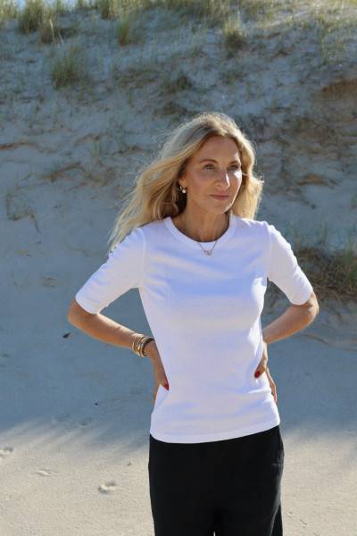 Sosue Half Arm Rip White