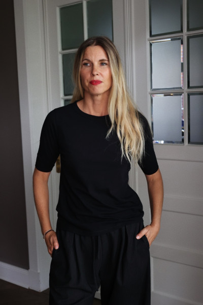 Sosue Half Sleeve Black