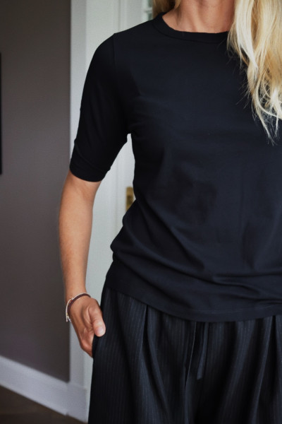 Sosue Half Sleeve Black