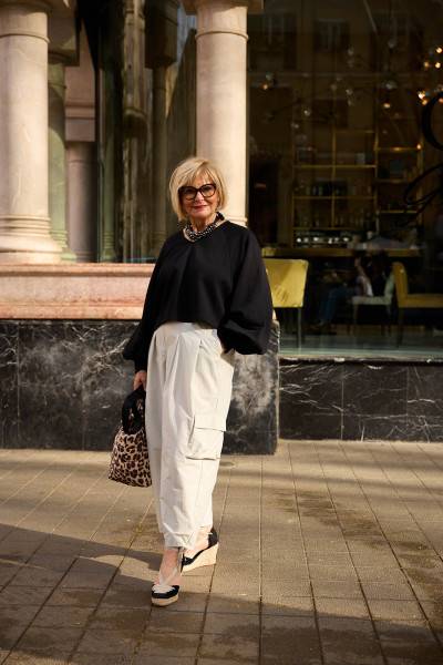 Sosue Pullover Antonia Cropped Black