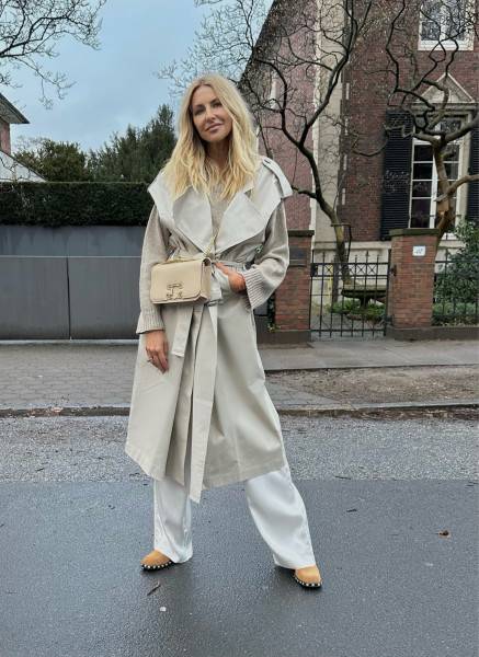 Sosue Trench Weste Desert