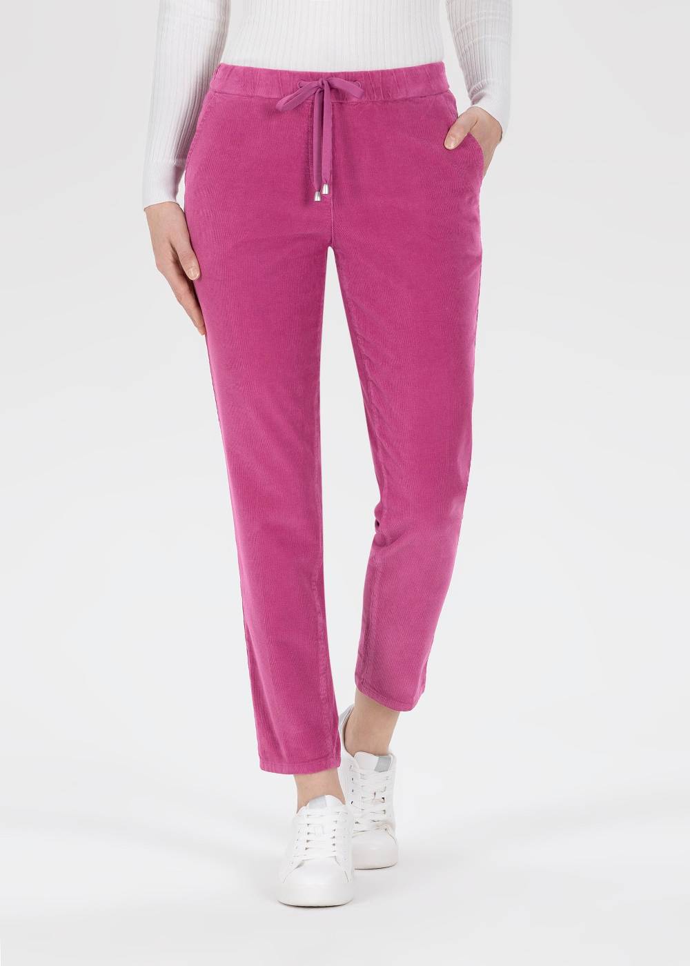 Stehmann Jogpants Messing in feinem Cord mit Bügelfalte