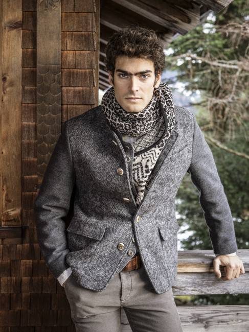 Steinbock Hochwertiger Walker Mit Lederkragen Und Strickärmeln