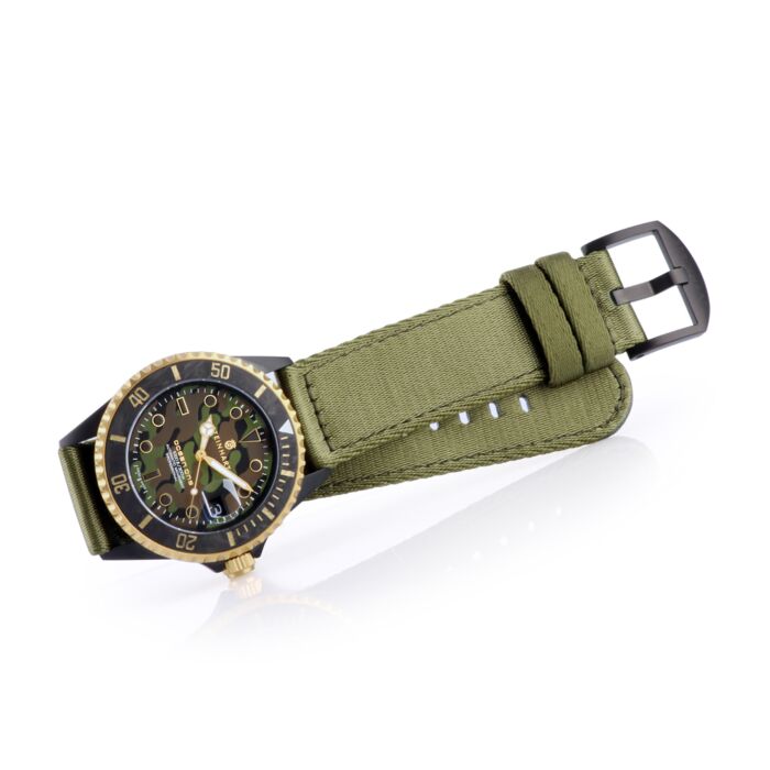 Steinhart Ocean 39 Black MILITARY Camouflage Taucheruhr