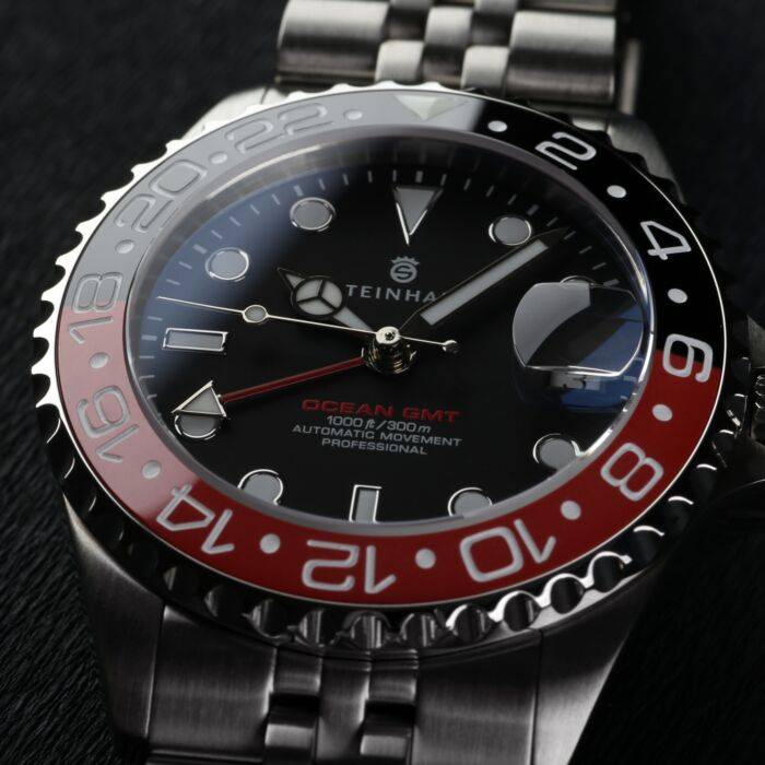 Steinhart Ocean 39 GMT.2 BLACK-RED Ceramic Taucheruhr