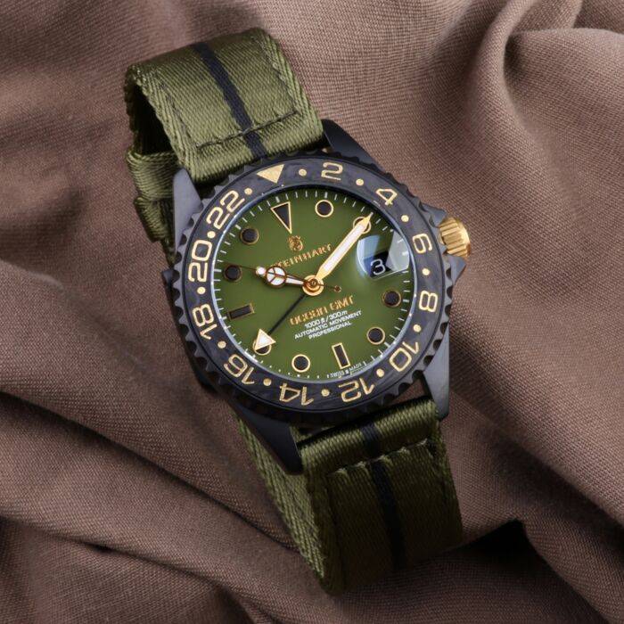 Steinhart Ocean 39 GMT Black MILITARY Khaki Taucheruhr