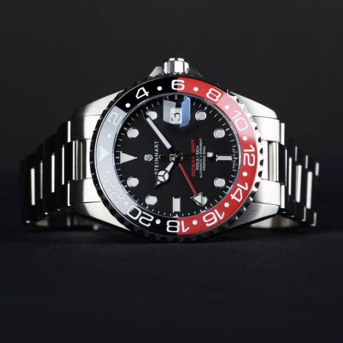 Steinhart Ocean 39 GMT BLACK-RED Ceramic Taucheruhr