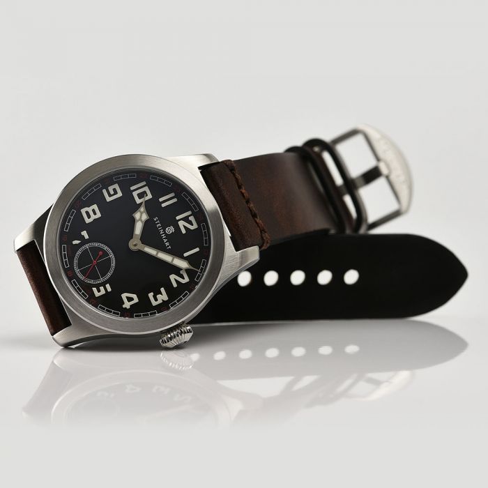 Steinhart MILITARY 42 Handaufzug