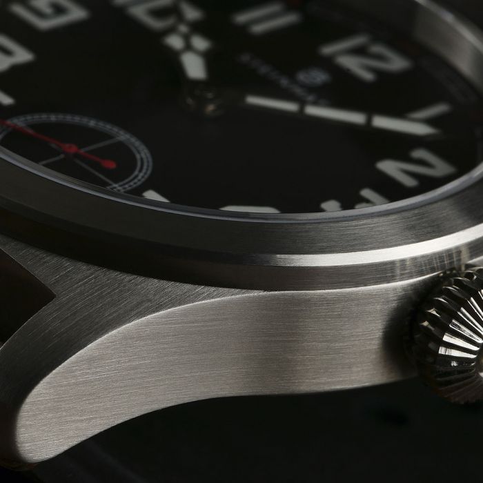 Steinhart MILITARY 42 Handaufzug