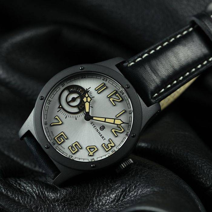 Steinhart MILITARY 47 ST1 Silber Ltd. Edition