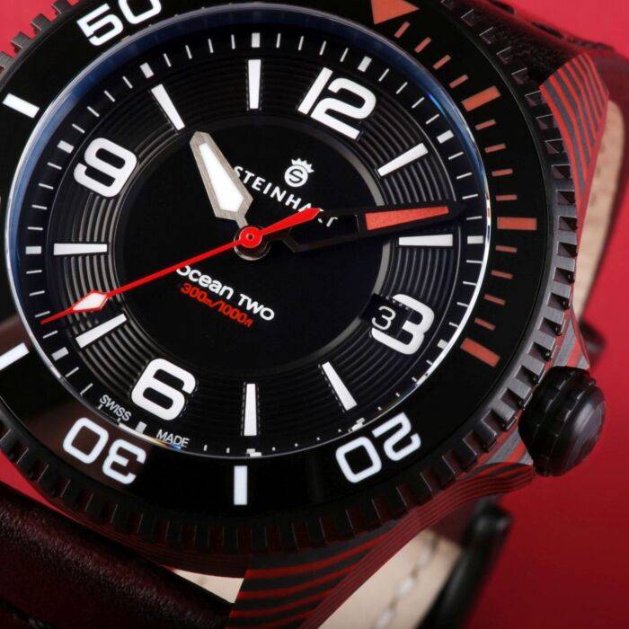 Steinhart Ocean 2 Premium Carbon Red Taucheruhr