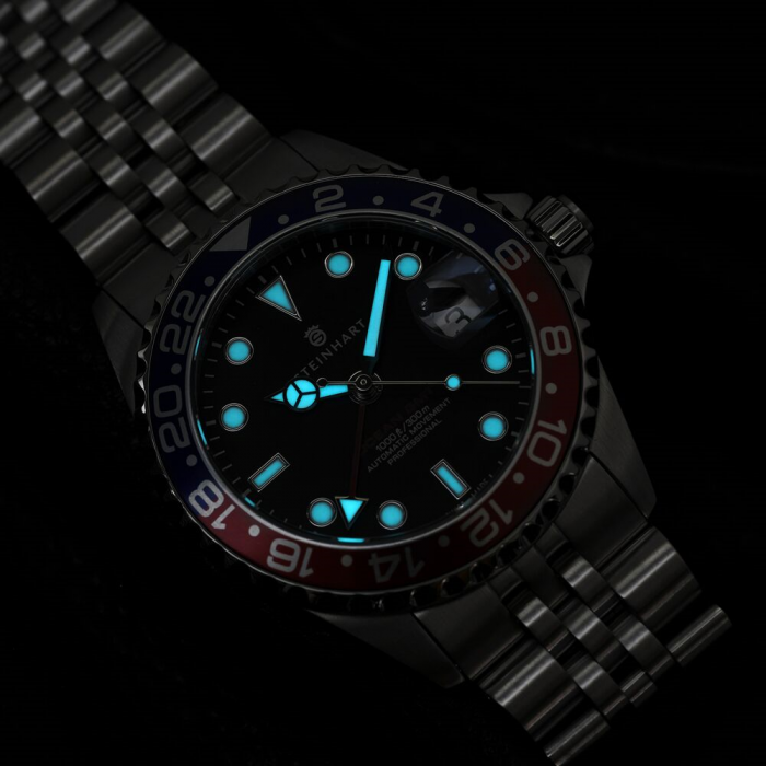 Steinhart Ocean 39 GMT BLUE-RED .2 Taucheruhr