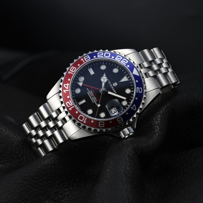 Steinhart Ocean 39 GMT BLUE-RED .2 Taucheruhr