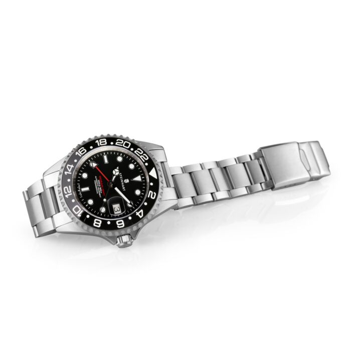 Steinhart Ocean One GMT BLACK Ceramic Taucheruhr