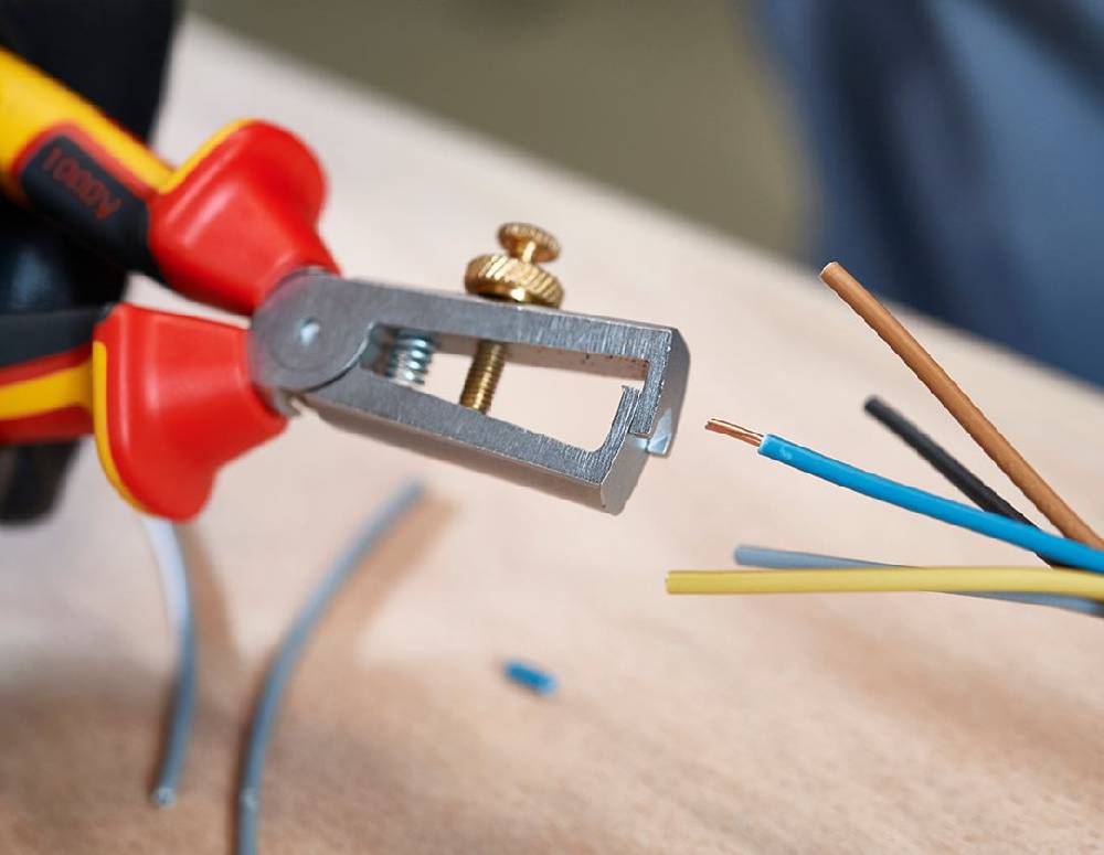 Strauss e.s. Abisolierzange VDE