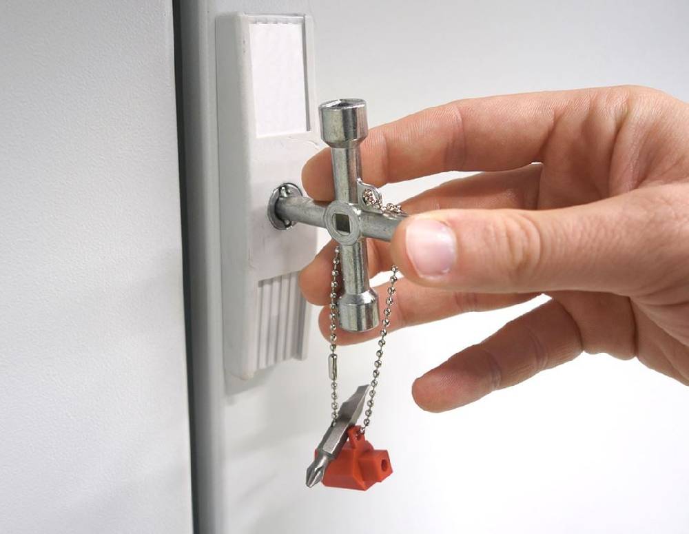 Strauss Schaltschrankschlüssel