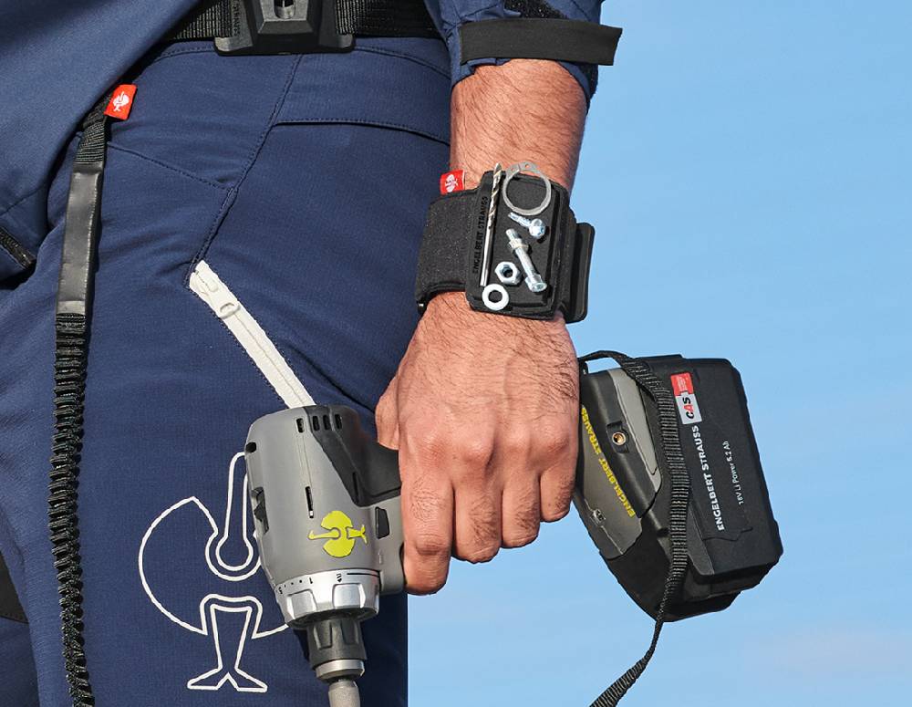 Strauss Wrist band base e.s.tool concept