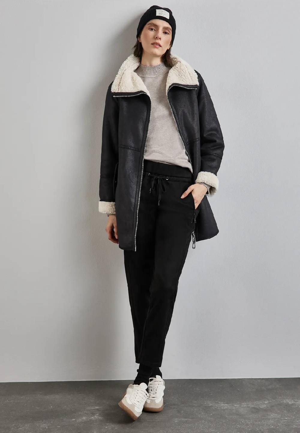 Street One Beanie mit Badge