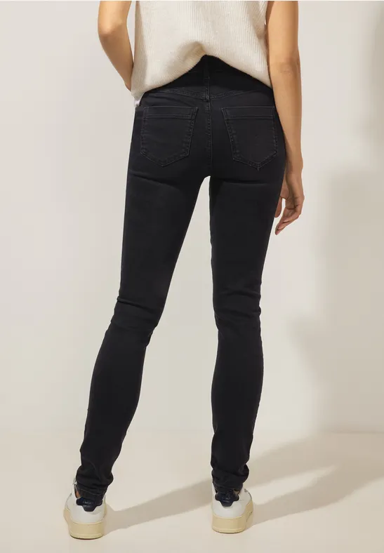 Street One Dunkle Casual Fit Jeans - Style JANE