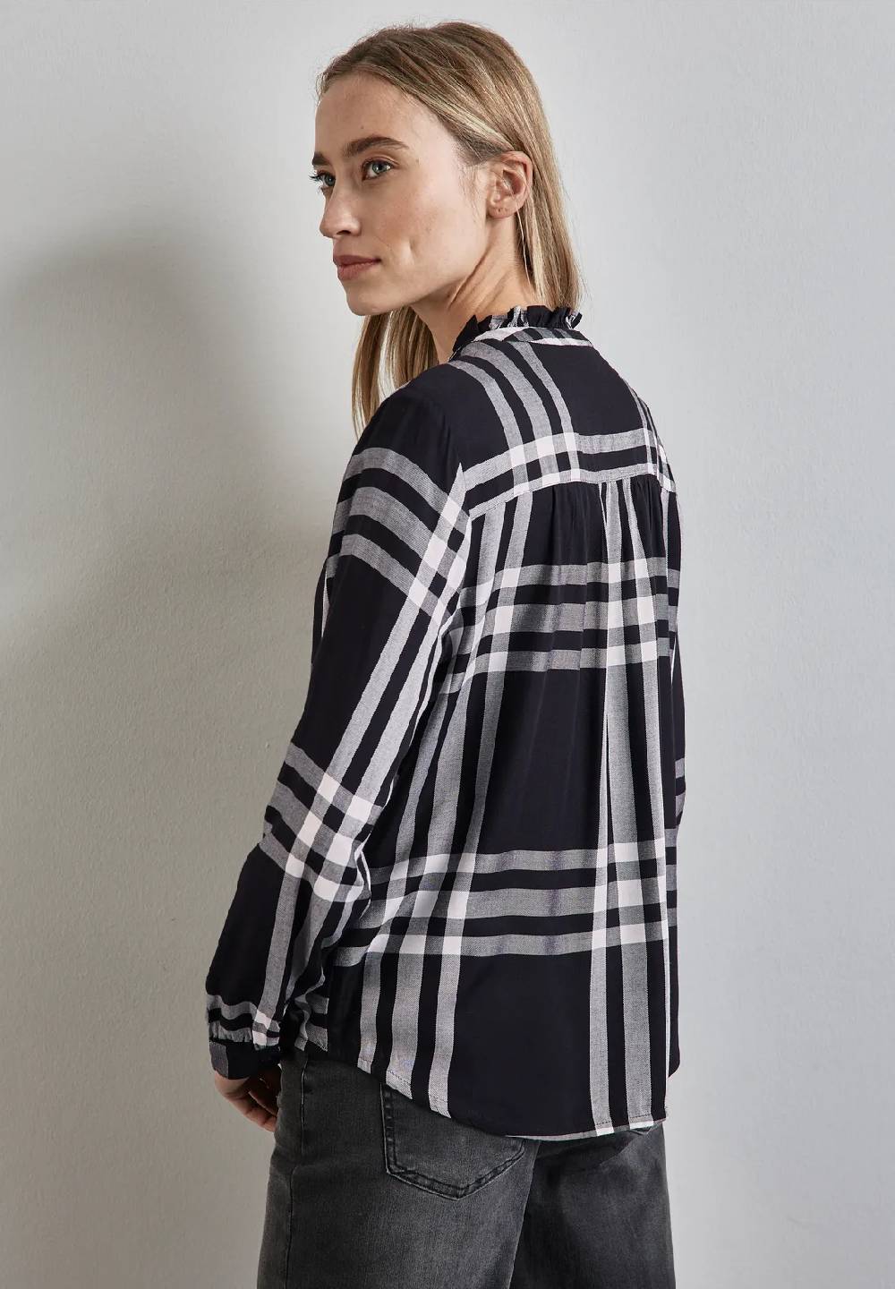 Street One Karierte Bluse Mit Rüschen