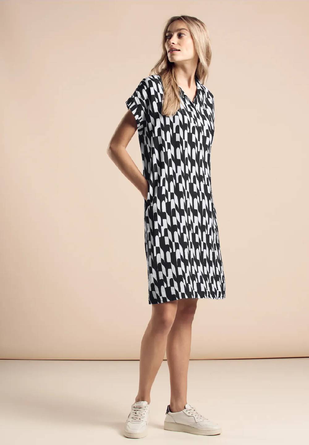 Street One Kleid mit grafischem Muster