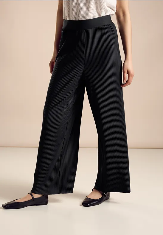 Street One Loose Fit Plissée Hose