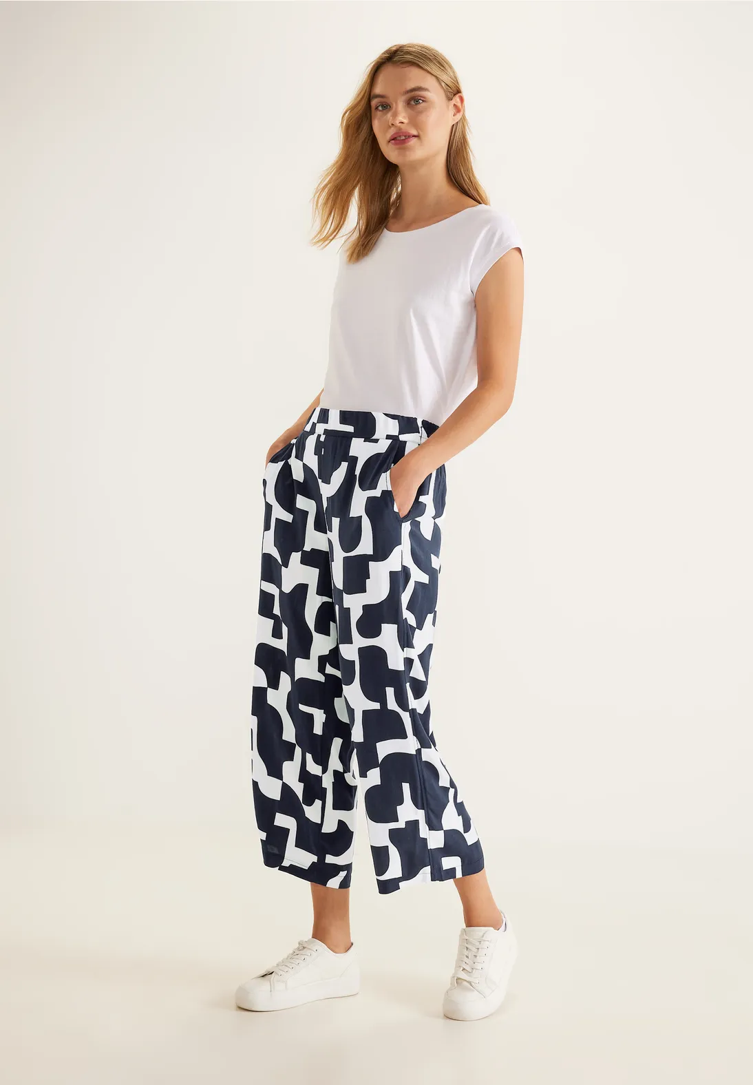 Street One Loose Fit Print Hose - Style EMEE
