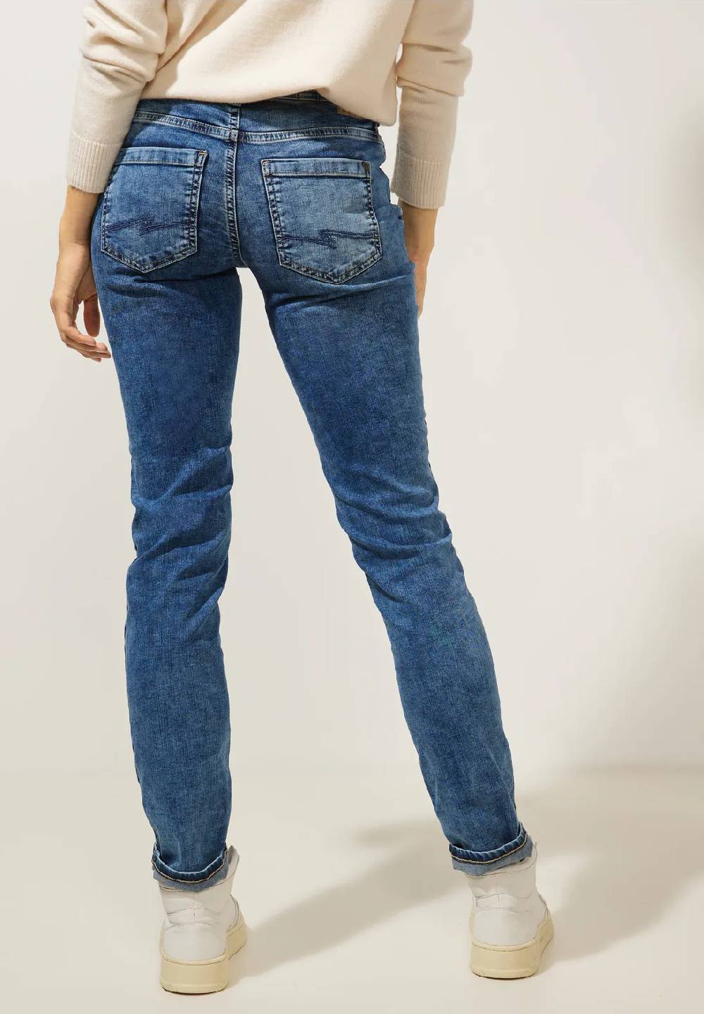 Street One Mittelblaue Casual Fit Jeans - Style JANE
