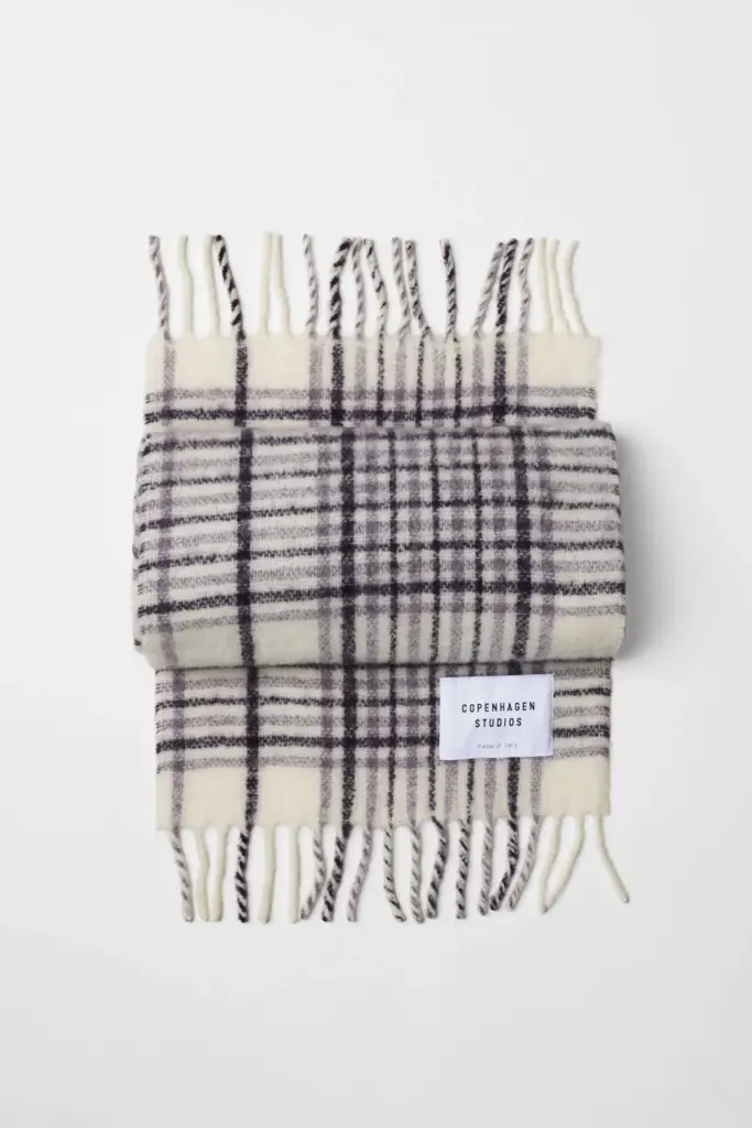 Studio Copenhagen CPH SHAWL 10 Wool Mix Purple