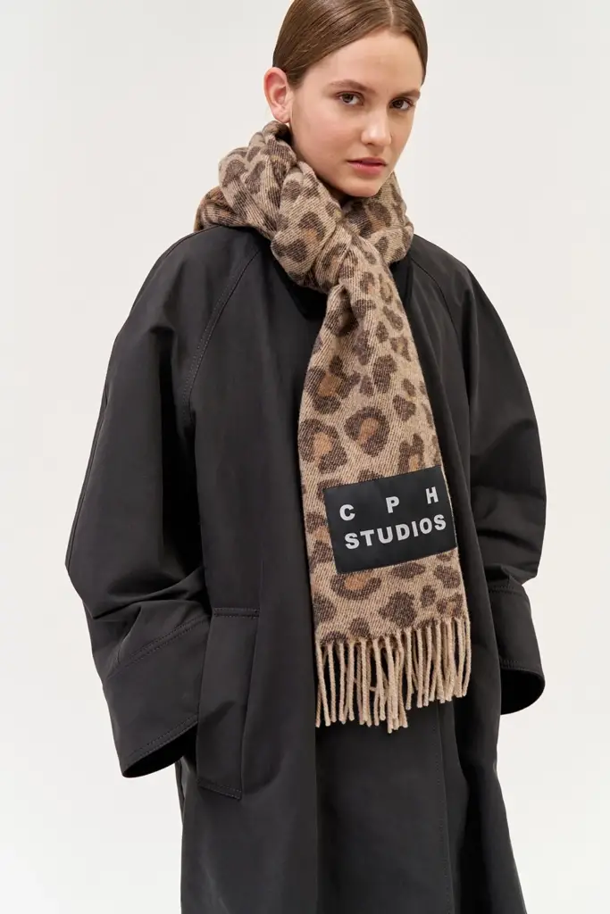 Studio Copenhagen CPH SHAWL 12 wool mix leo